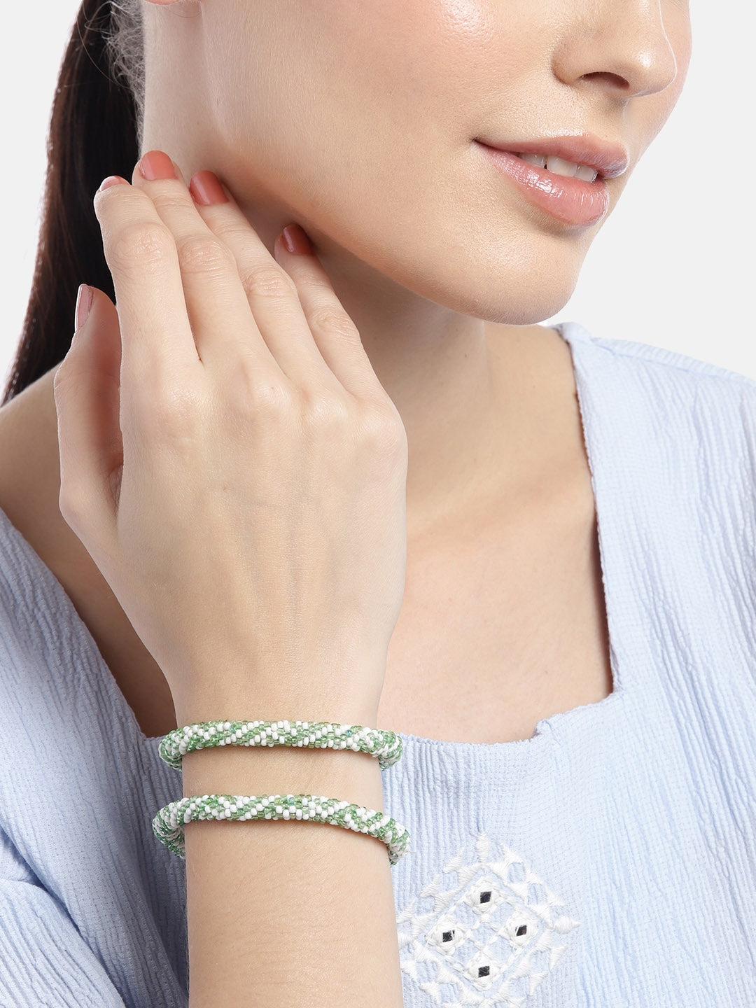 Women Set of 2 Beaded Bangle-Style Bracelet
