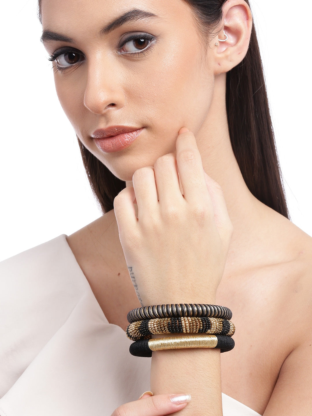 Women Set of 3 Black & Gold-Toned Wood Bangle-Style Bracelet