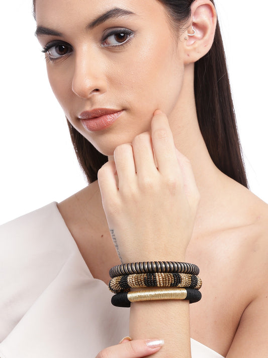 Women Set of 3 Black & Gold-Toned Wood Bangle-Style Bracelet