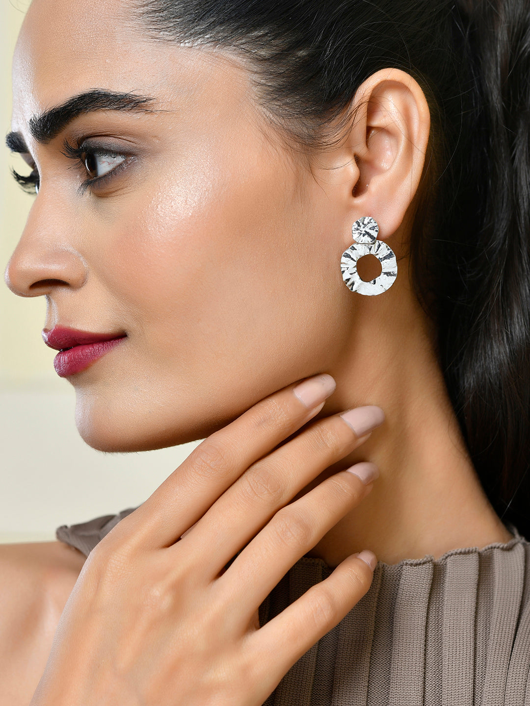 RICHEERA Contemporary Studs Earrings