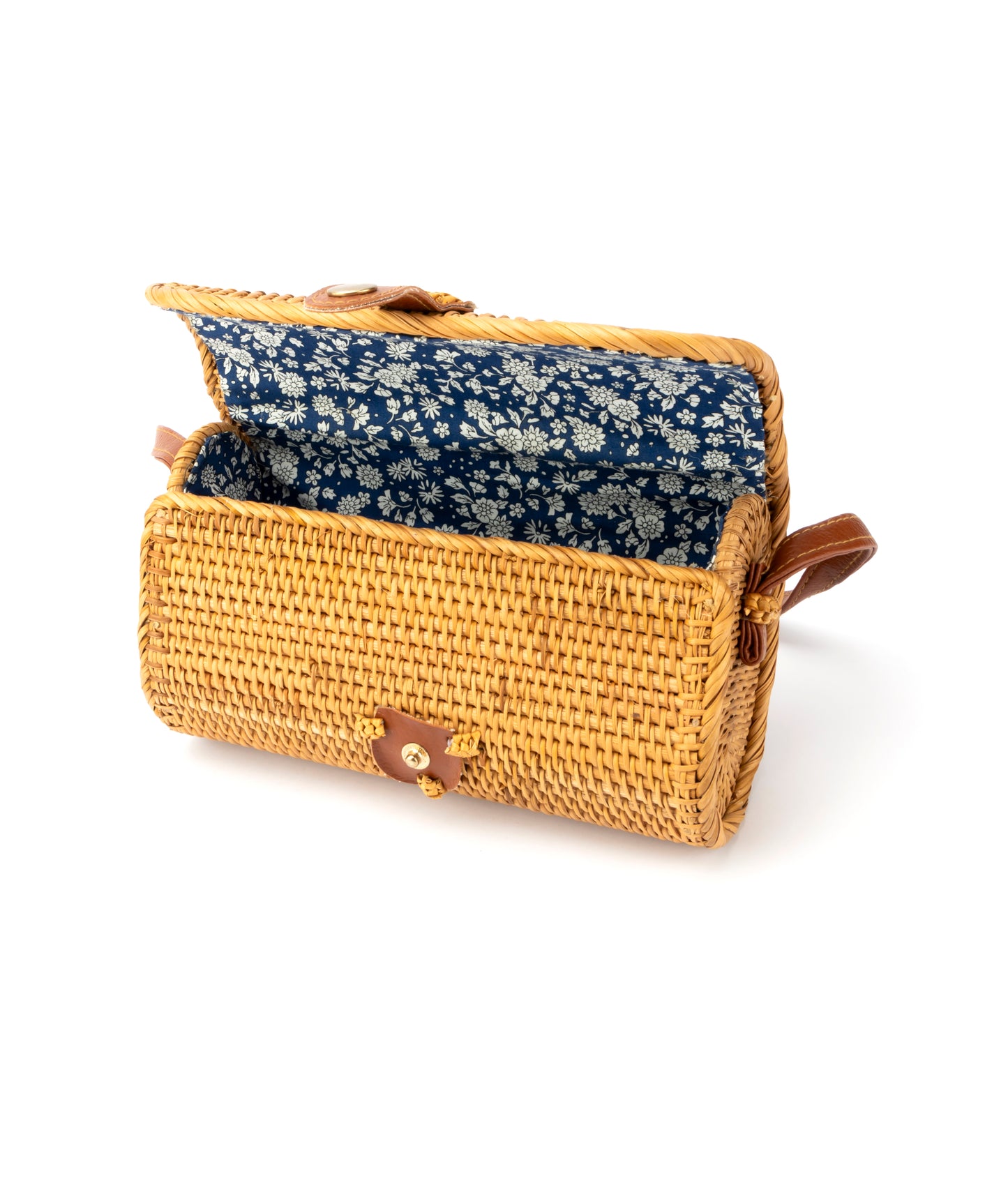 BASKET WEAVE PATTERN SLING BAG