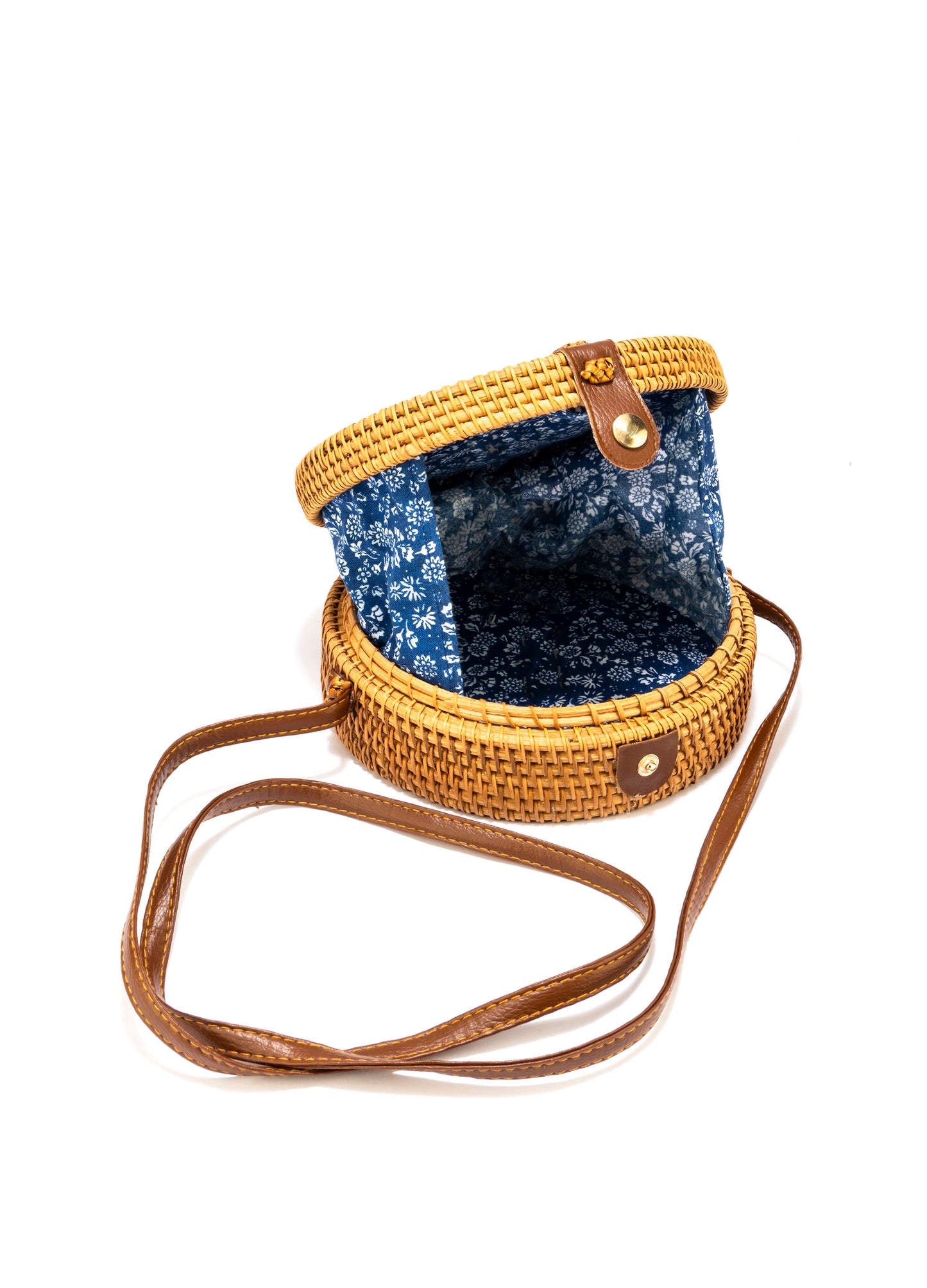 BASKET WEAVE PATTERN SLING BAG