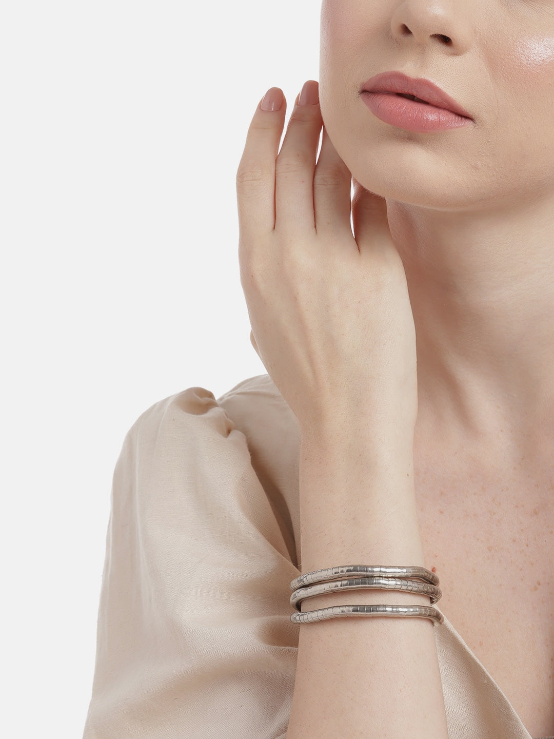 Women Silver-Plated Kada Bracelet