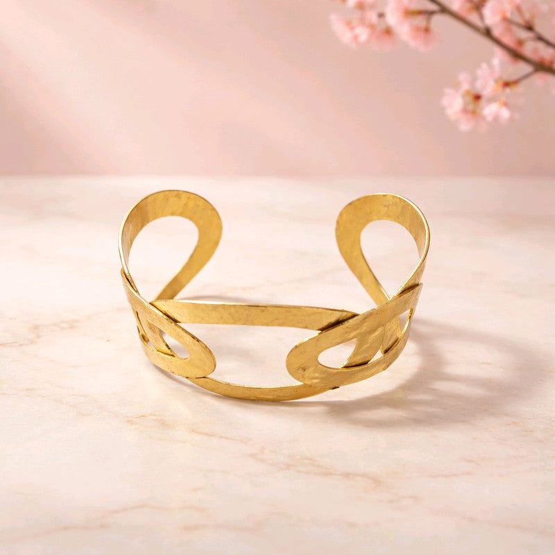 RICHEERA Gold-Plated Handcrafted Western Cuff - Detail Angle