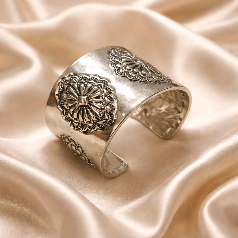 RICHEERA Silver-Plated Handcrafted Ethnic Cuff - Back Image