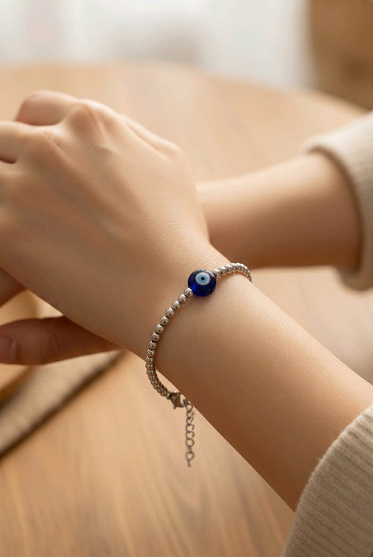 RICHEERA Silver-Plated Handcrafted Western Link - Side Image