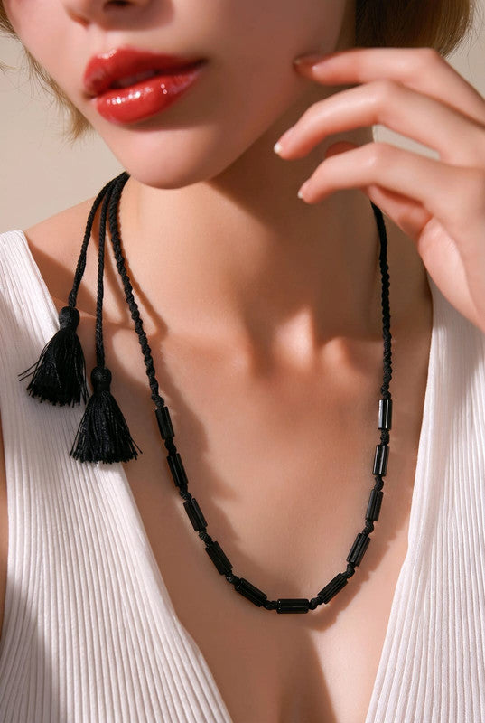 RICHEERA Handcrafted Western Necklace - Detail Angle
