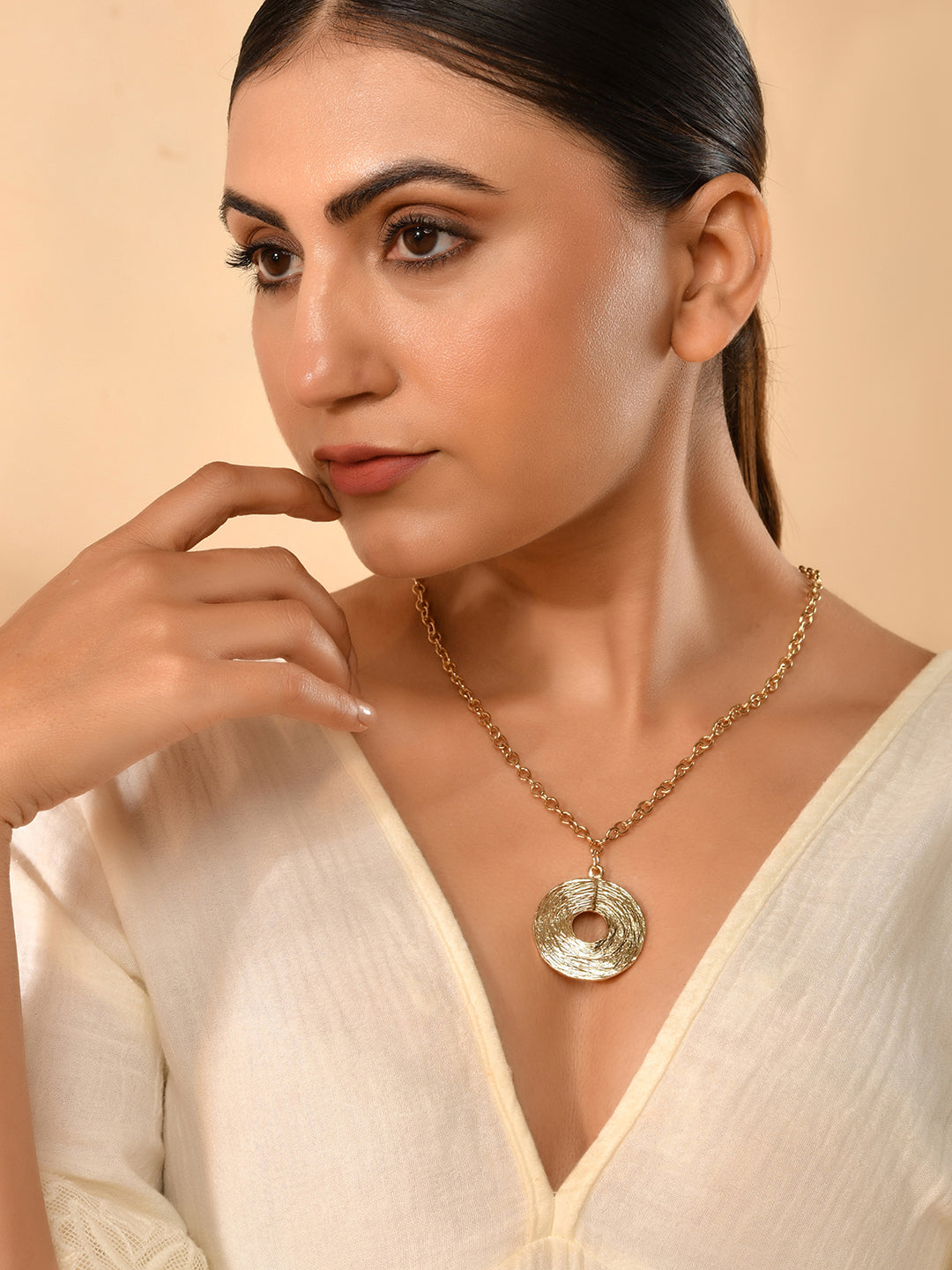 RICHEERA Gold-Plated Round Shape Pendent Necklace - Richeera