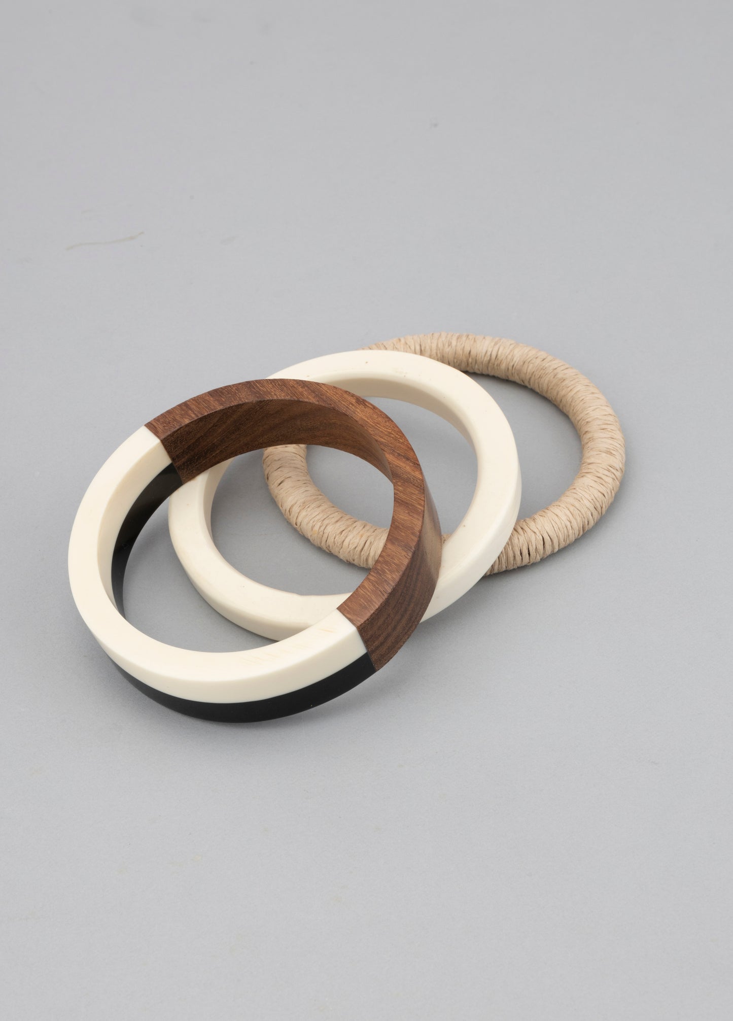 RICHEERA Set Of 3 Wooden Bangles