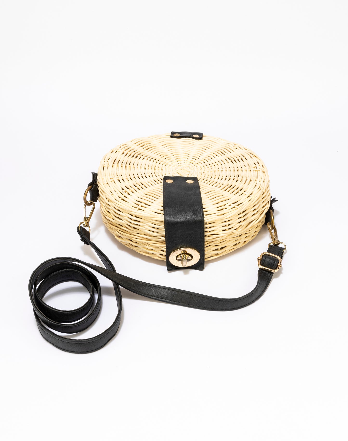 BASKET WEAVE PATTERN SLING BAG