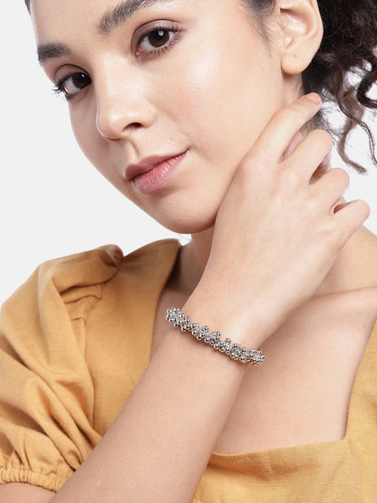 Women Silver-Plated Elasticated Bracelet